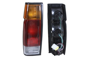 Takavalo, Vasen, NISSAN PICK UP, B6555 23G60