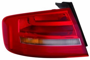 Takavalo, Oikea, AUDI A4, 8K0945096AA