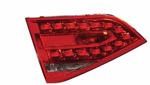 Takavalo, Oikea, AUDI A4, 8K5 945 094B, 8K5 945 094K