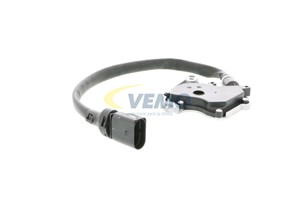 Kytkin, peruutusvalo, AUDI A4, A4 Avant, A4 Cabriolet, A6, A6 Avant, A8, SKODA SUPERB I, VW PASSAT, PASSAT Variant, PHAETON, 01V 919 821