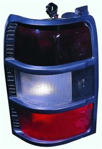 Takavalo, Vasen, MITSUBISHI PAJERO II