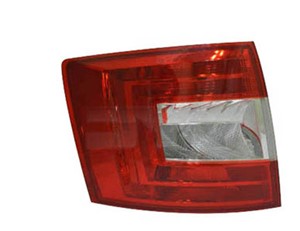 Takavalo, Oikea, SKODA OCTAVIA Combi III, 5E9945096, 5E9945112